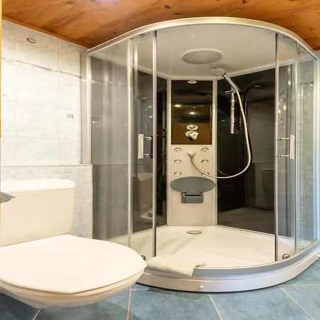 Wonderful With Panoramic Views *